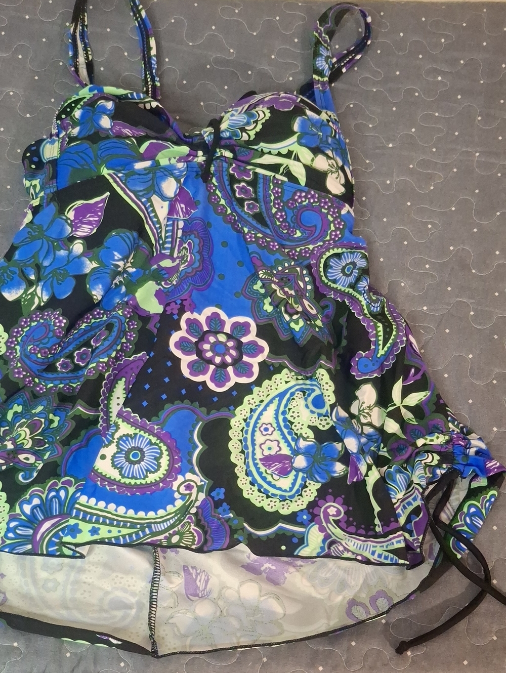 Septangle Paisley Floral Tankini Swim Top in Blue, Purple & Black size 10